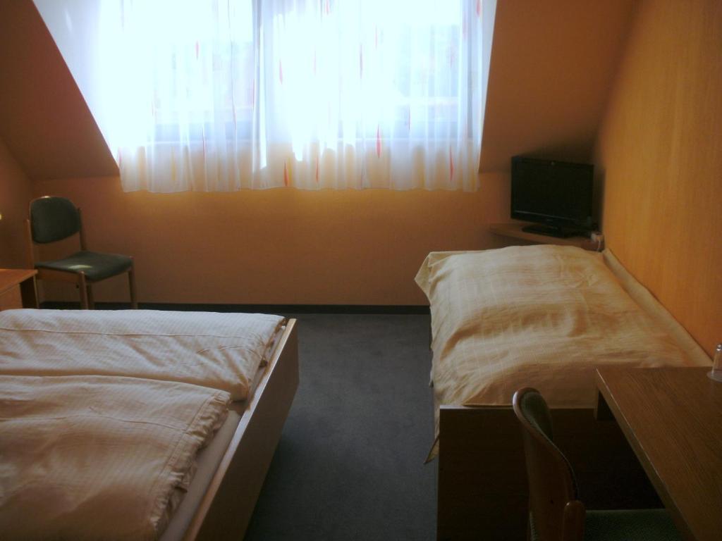 Gasthof Landhotel Gruner Baum Cadolzburg ห้อง รูปภาพ