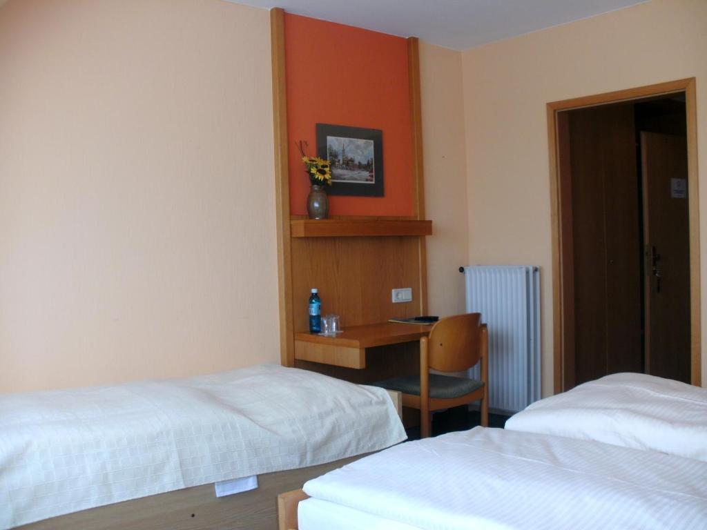 Gasthof Landhotel Gruner Baum Cadolzburg ห้อง รูปภาพ