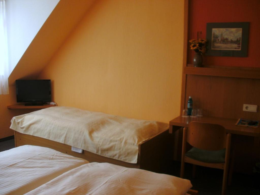 Gasthof Landhotel Gruner Baum Cadolzburg ห้อง รูปภาพ