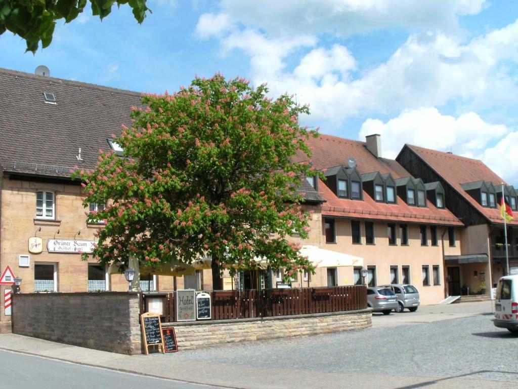 Gasthof Landhotel Gruner Baum Cadolzburg ภายนอก รูปภาพ