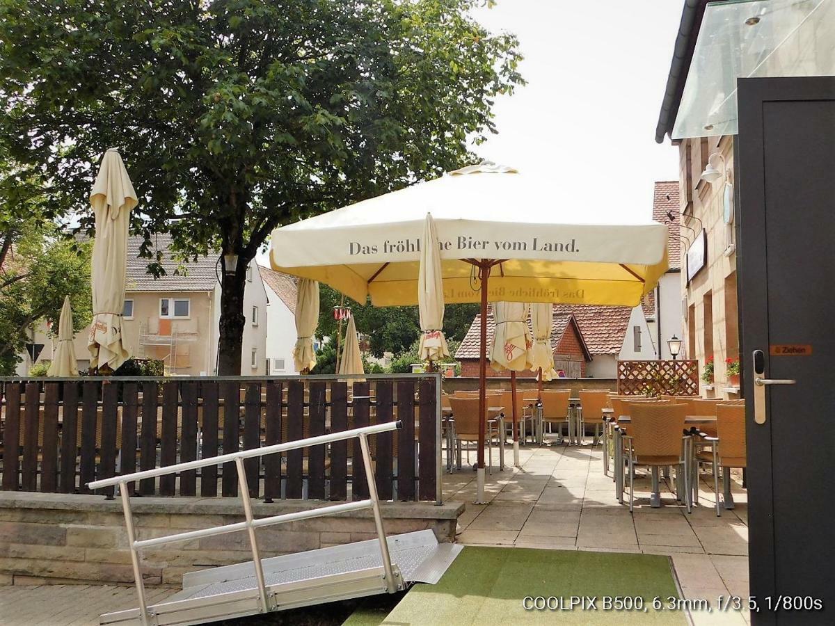 Gasthof Landhotel Gruner Baum Cadolzburg ภายนอก รูปภาพ