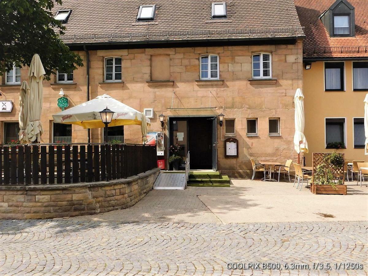 Gasthof Landhotel Gruner Baum Cadolzburg ภายนอก รูปภาพ