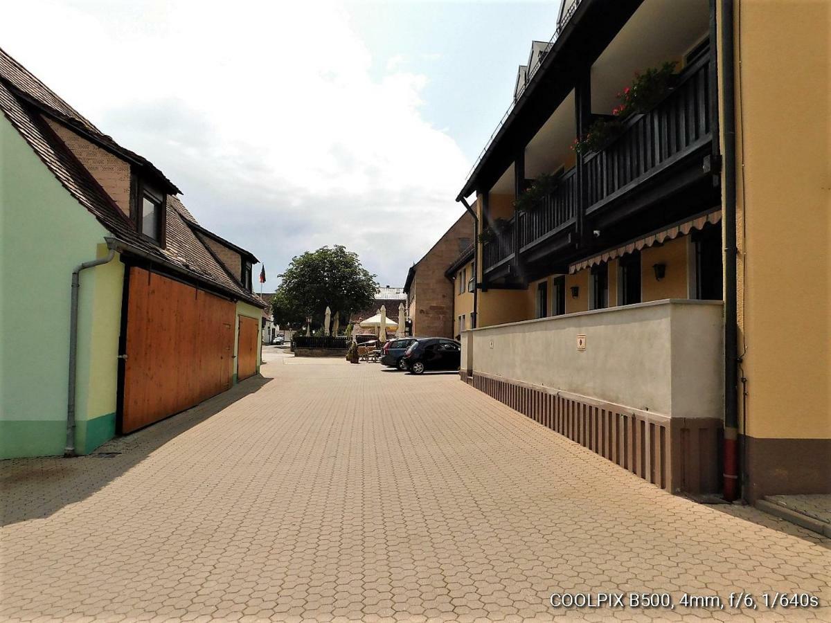 Gasthof Landhotel Gruner Baum Cadolzburg ภายนอก รูปภาพ